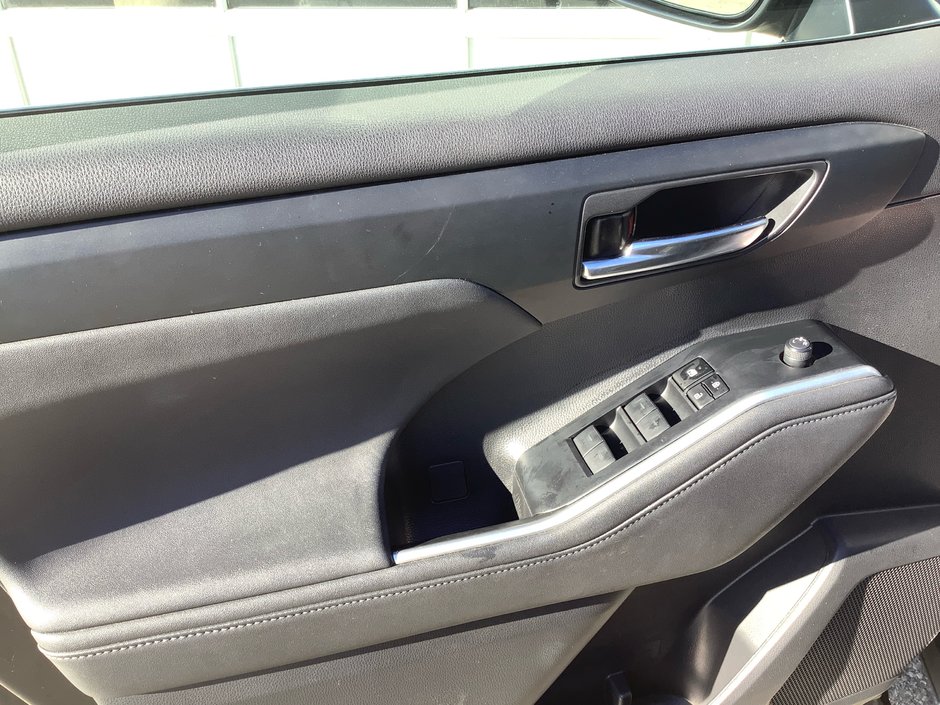 2023 Toyota HIGHLANDER Hybrid XLE-9