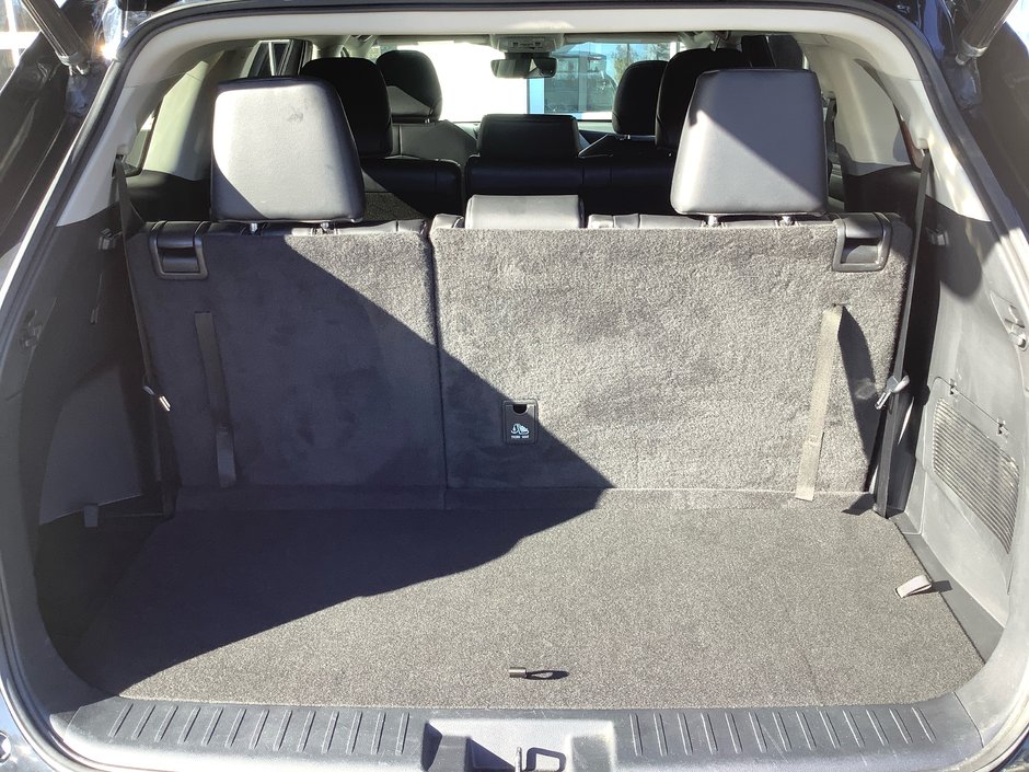 2023 Toyota HIGHLANDER Hybrid XLE-8