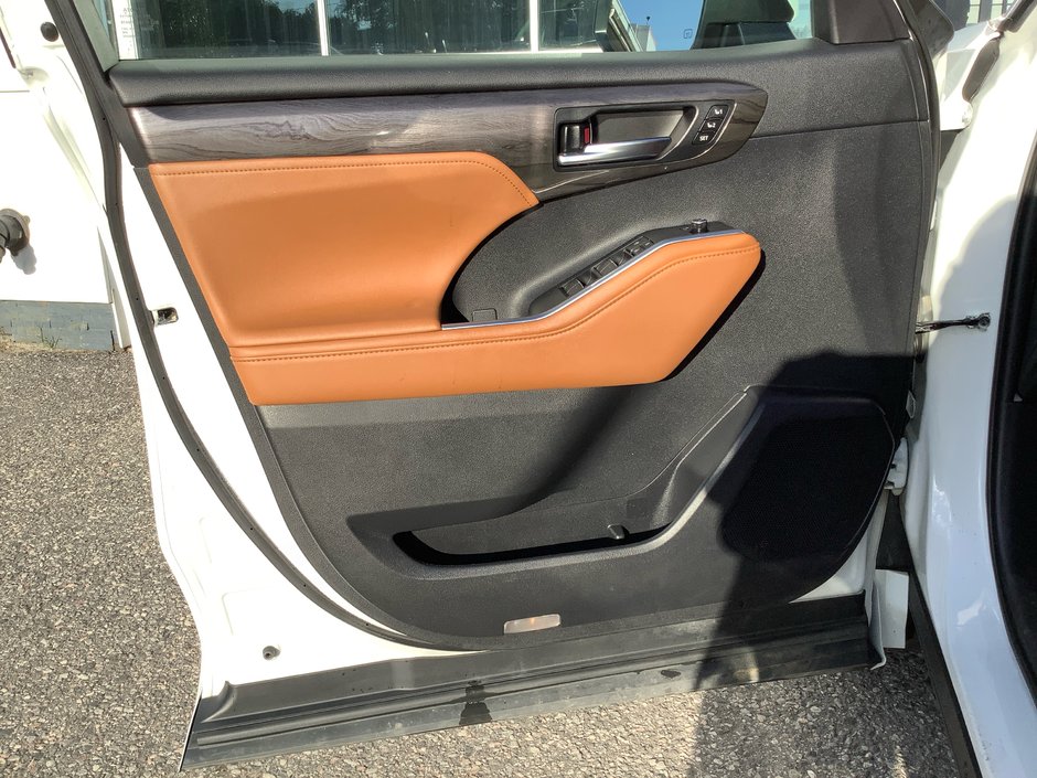 2024 Toyota HIGHLANDER PLATINUM-10