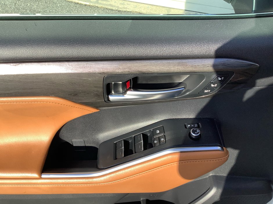 2024 Toyota HIGHLANDER PLATINUM-11