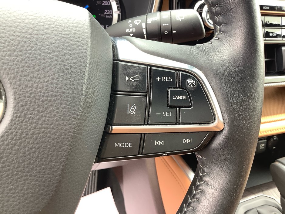 2020 Toyota HIGHLANER HYBRI PLATINUM-9