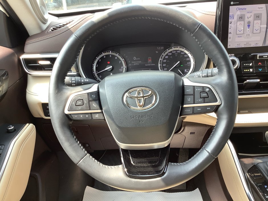 2022 Toyota HIGHLANER PLAT Limited-23