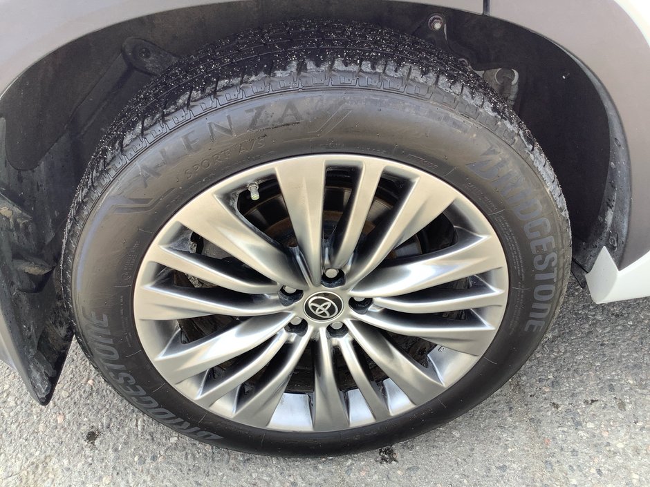 2022 Toyota HIGHLANER PLAT Limited-10