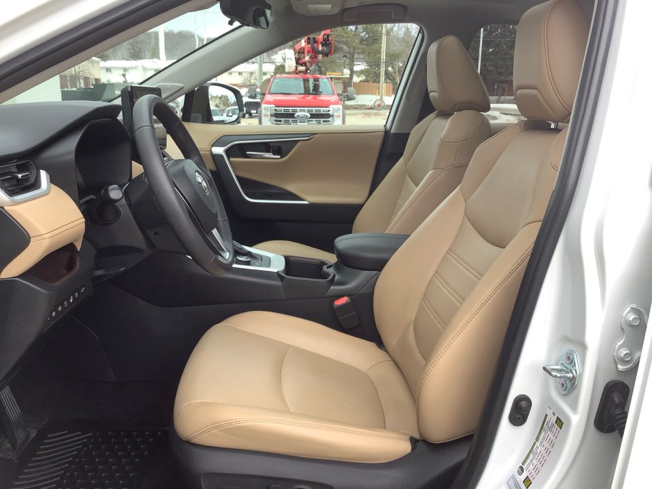 2024 Toyota RAV4 HYBRID LIMITED-12