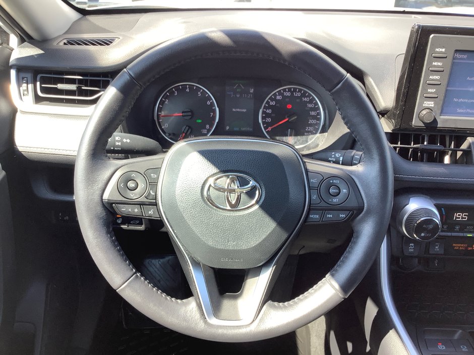 2022 Toyota RAV4 XLE AWD XLE-22