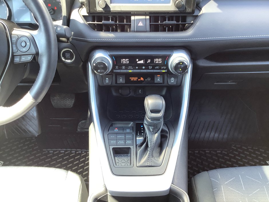 2022 Toyota RAV4 XLE AWD XLE-18