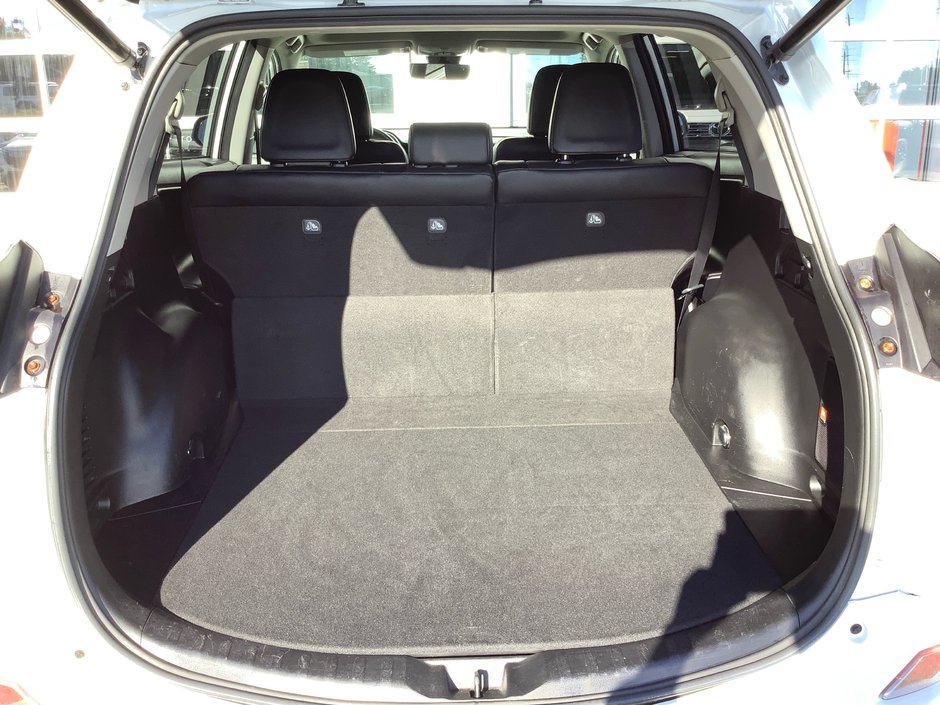 2018 Toyota RAV4 Limited-13