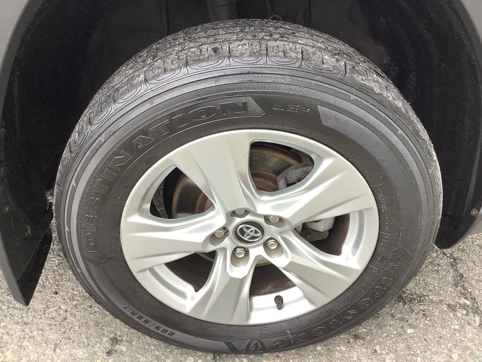 2019 Toyota RAV4 LE-10