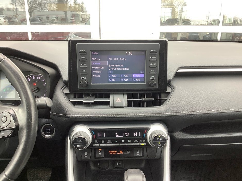 2019 Toyota RAV4 XLE-18