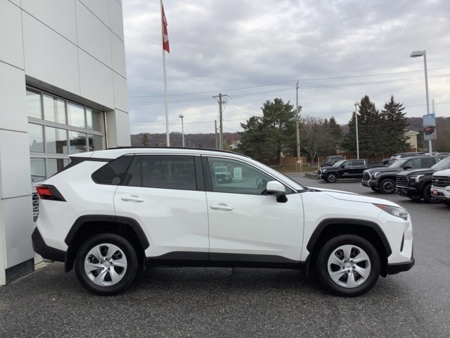 2020 Toyota RAV4 LE AWD-4