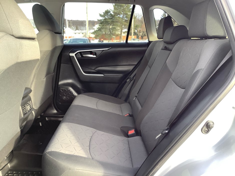 2020 Toyota RAV4 XLE-12