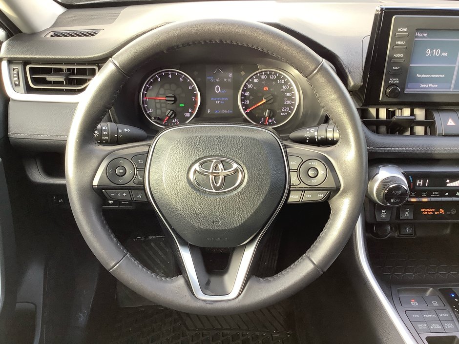 2020 Toyota RAV4 XLE-13