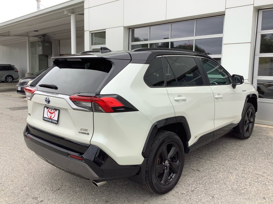 2021 Toyota RAV4-11