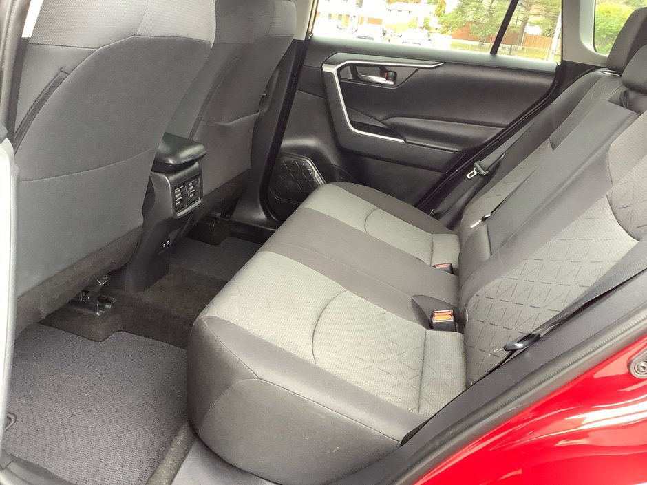 2021 Toyota RAV4 XLE-15