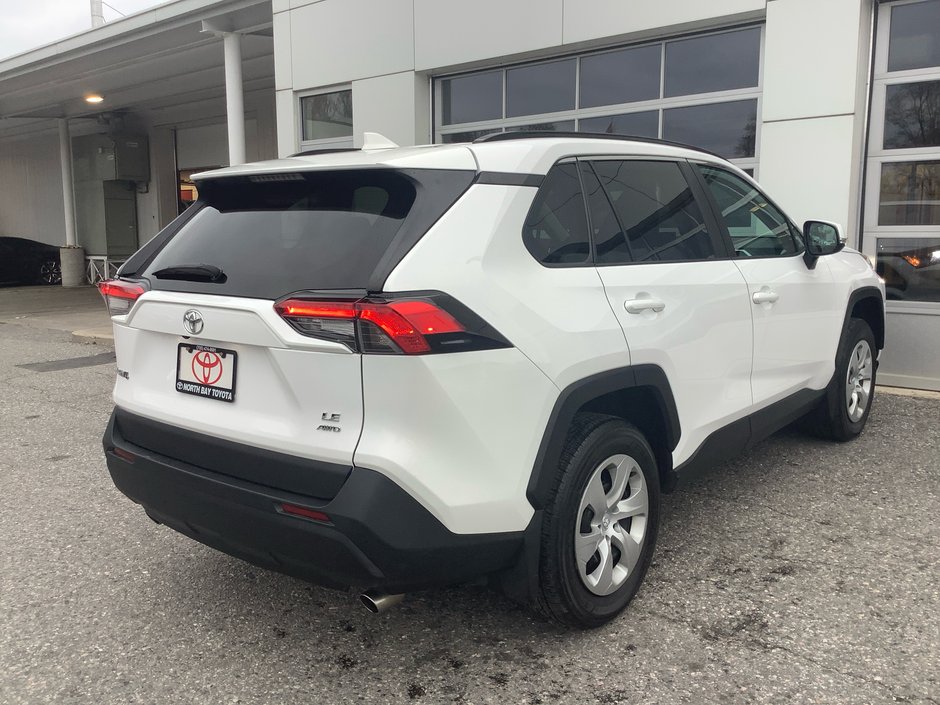 2021 Toyota RAV4 LE AWD-4