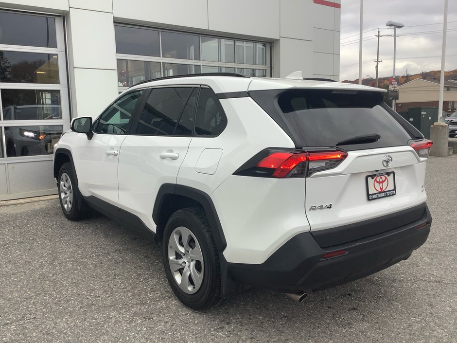 2021 Toyota RAV4 LE AWD-5