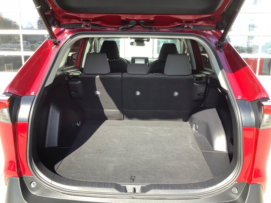 2022 Toyota RAV4 XLE-9