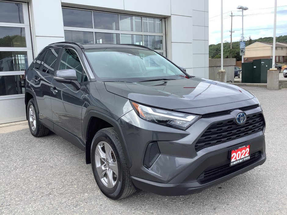 2022 Toyota RAV4 Hybrid XLE-9