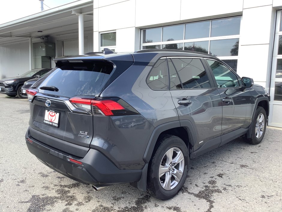 2022 Toyota RAV4 Hybrid XLE-6