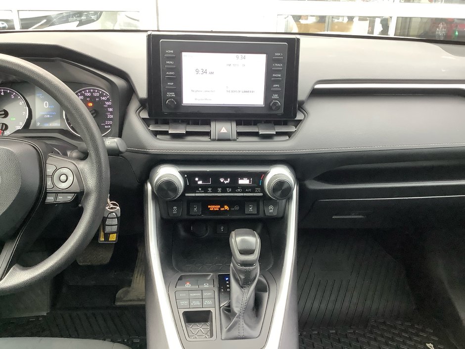 2022 Toyota RAV4 LE-21