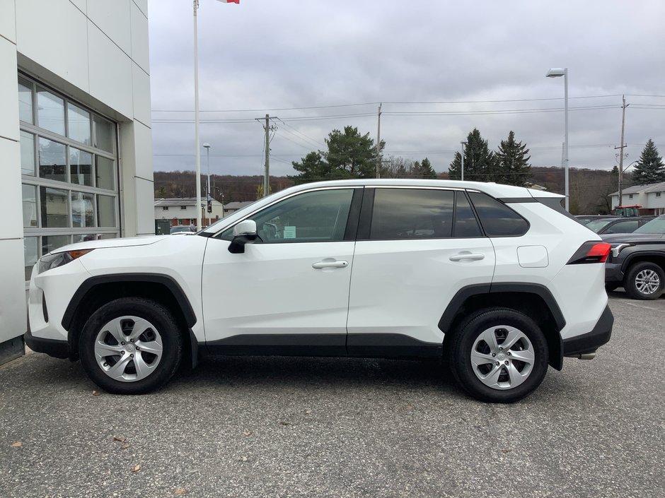 2022 Toyota RAV4 LE-9