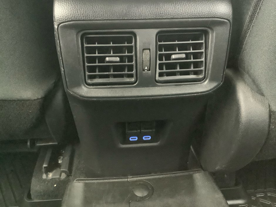 2022 Toyota RAV4 LE-25