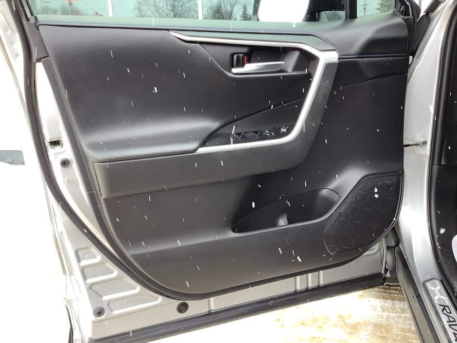 2022 Toyota RAV4 Hybrid XSE-20