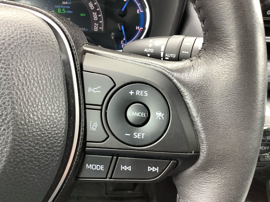 2022 Toyota RAV4 Hybrid XSE-11