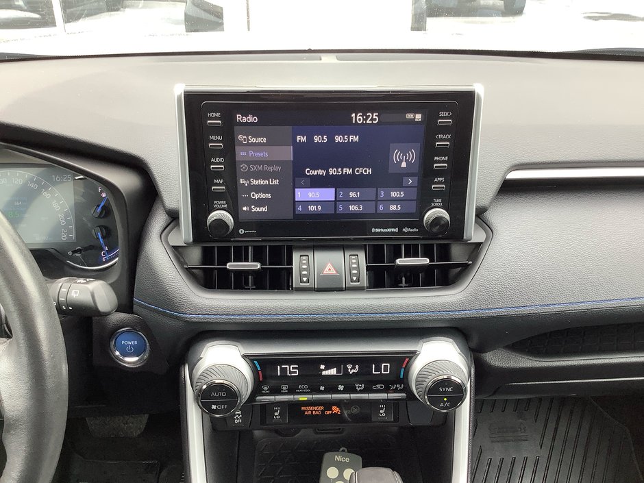 2022 Toyota RAV4 Hybrid XSE-13