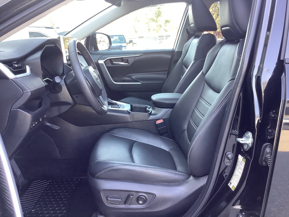 2023 Toyota RAV4 XLE PREMIUM-14