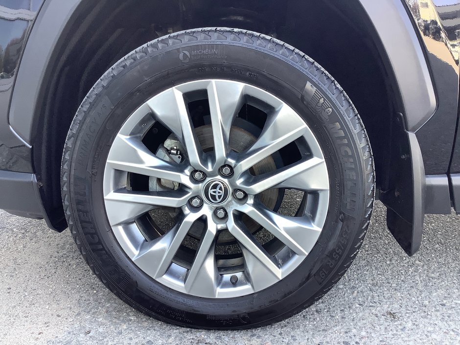 2023 Toyota RAV4 XLE PREMIUM-10