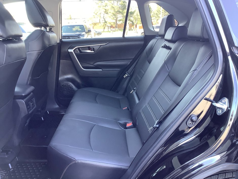 2023 Toyota RAV4 XLE PREMIUM-15