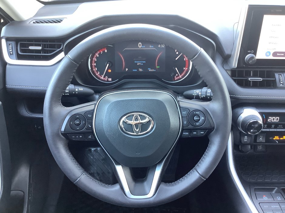 2023 Toyota RAV4 XLE PREMIUM-16