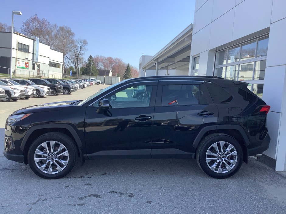 2023 Toyota RAV4 XLE PREMIUM-5