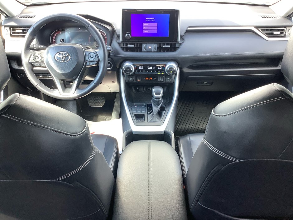 2023 Toyota RAV4 XLE-22