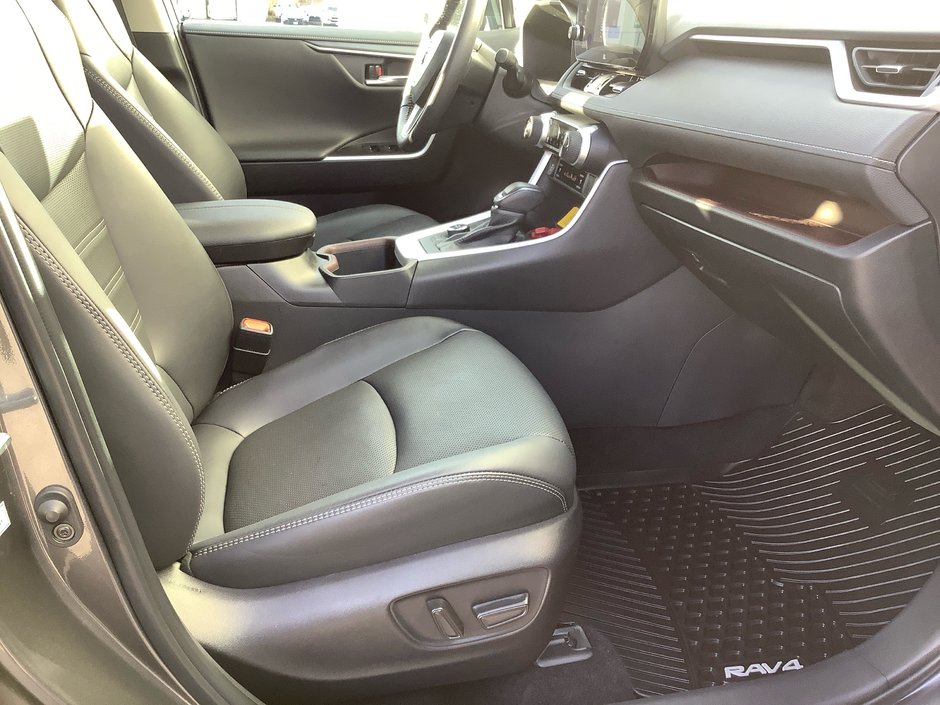 2024 Toyota RAV4 LIMITED-9