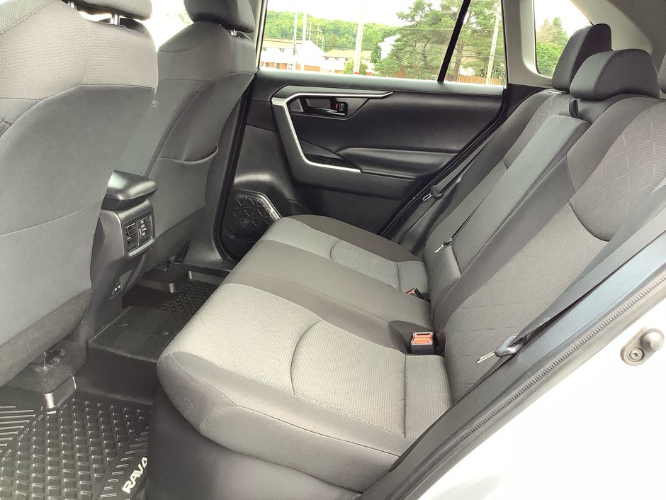 2024 Toyota RAV4 Hybrid LE-7