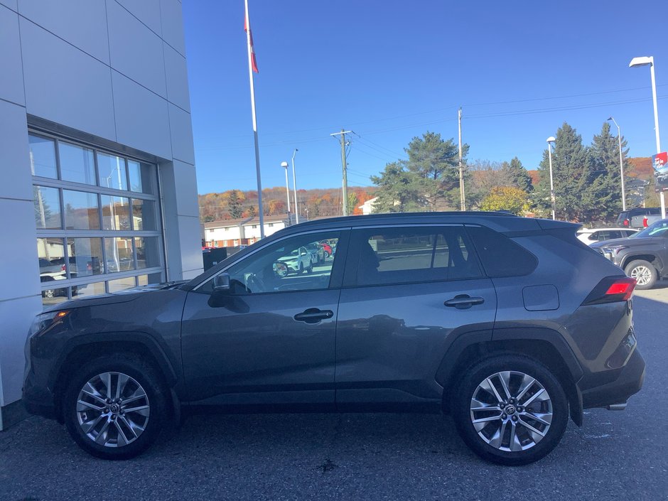 2024 Toyota RAV4 XLE-7