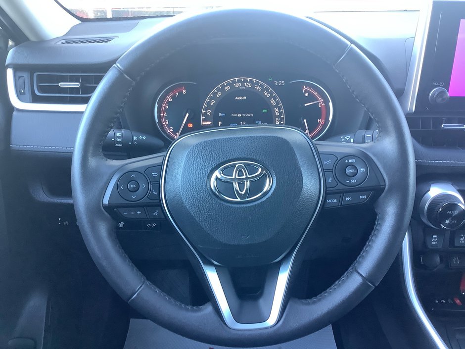 2024 Toyota RAV4 XLE-20