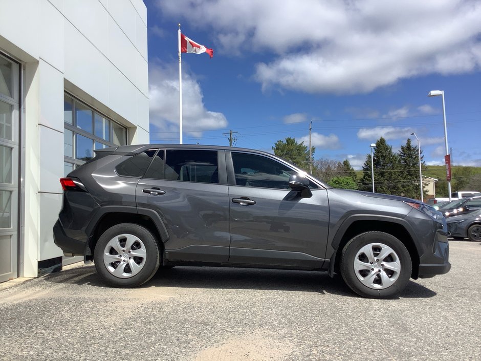 2025 Toyota RAV4 LE-3