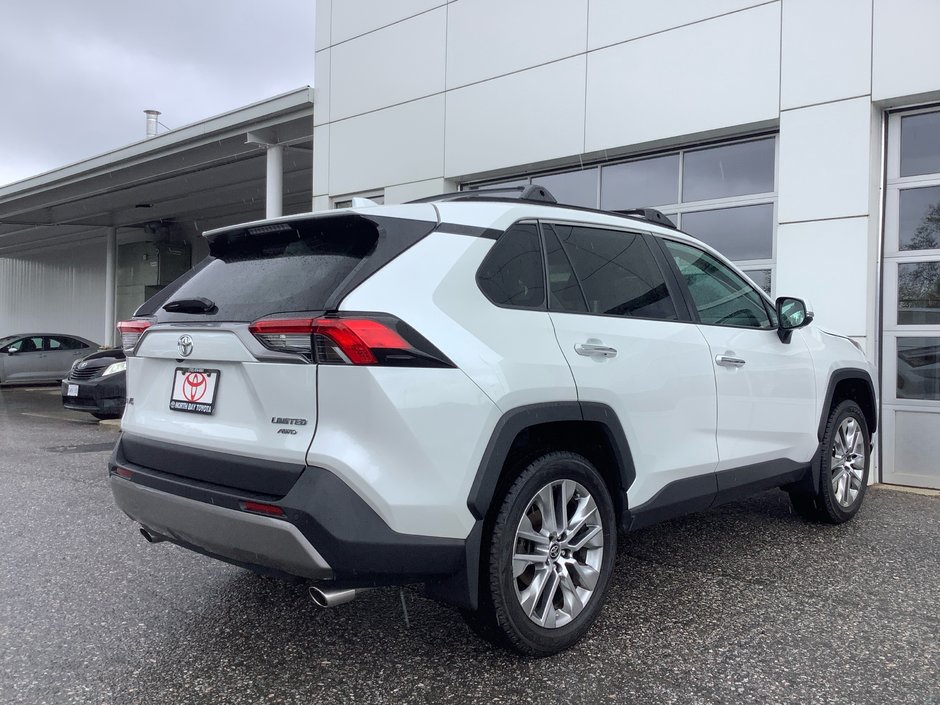23 Toyota RAV4 Limited-4