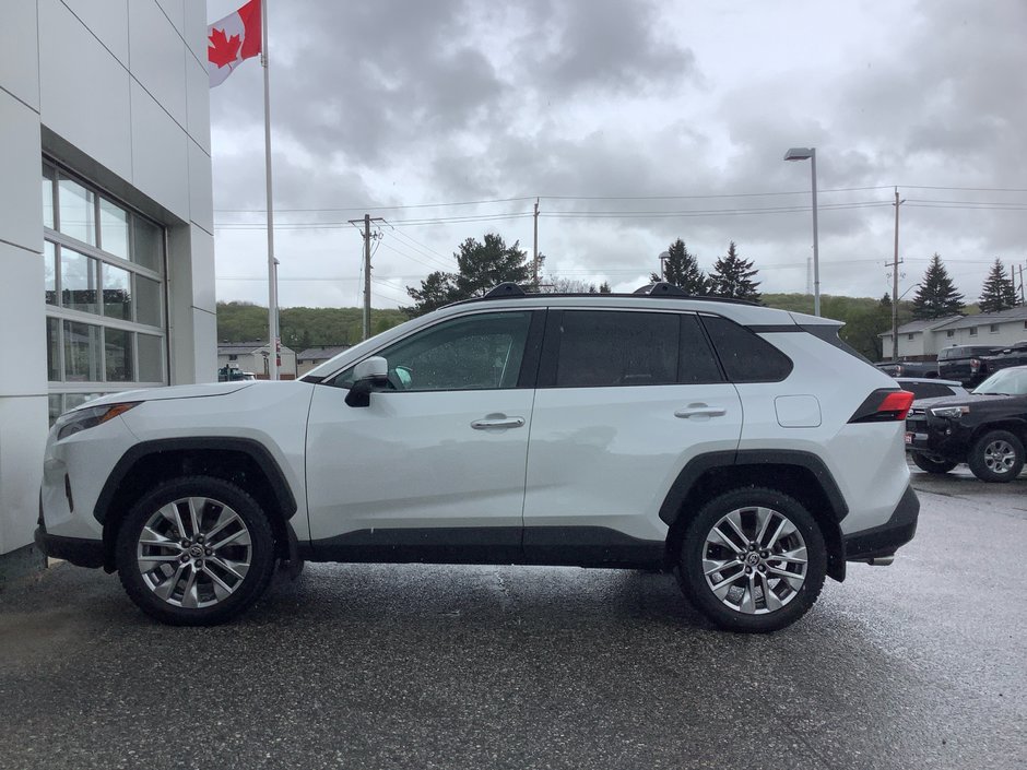 23 Toyota RAV4 Limited-7
