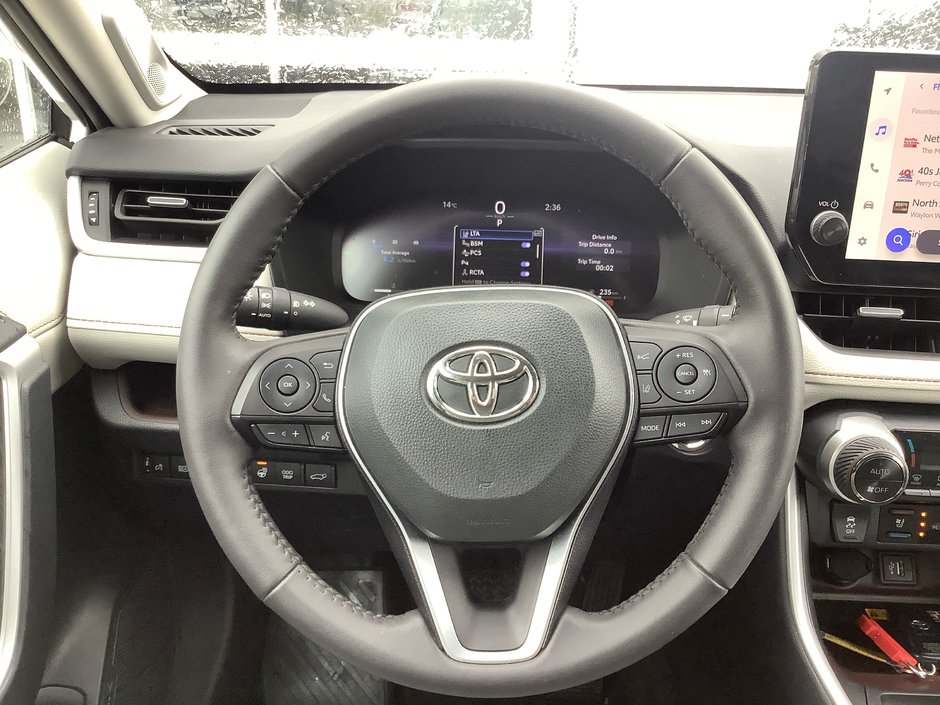 23 Toyota RAV4 Limited-15