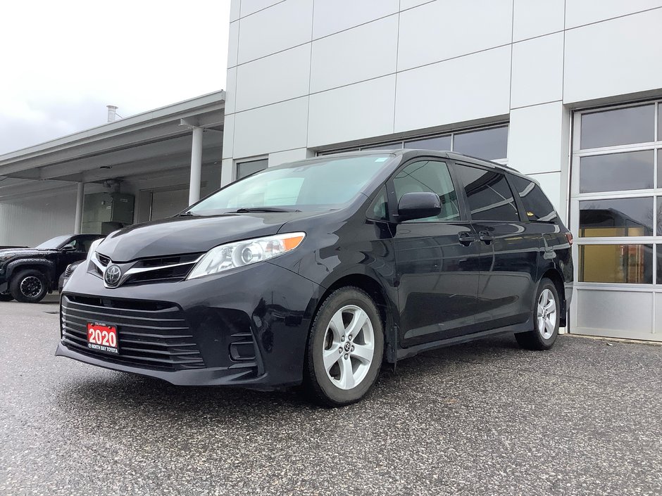 2020 Toyota SIENNA LE-0