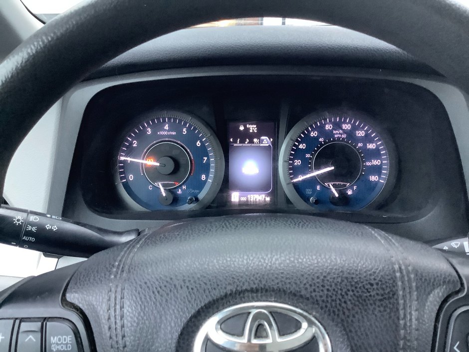 2020 Toyota SIENNA LE-17