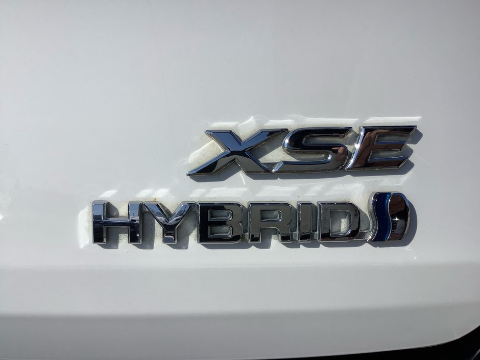 2023 Toyota SIENNA-8