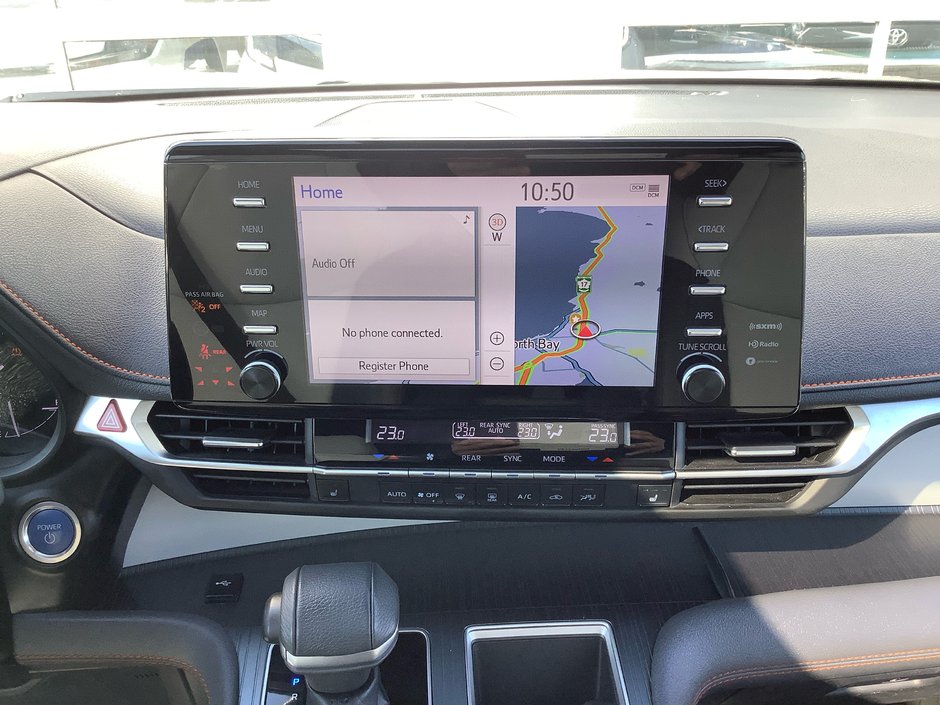 2023 Toyota SIENNA-21