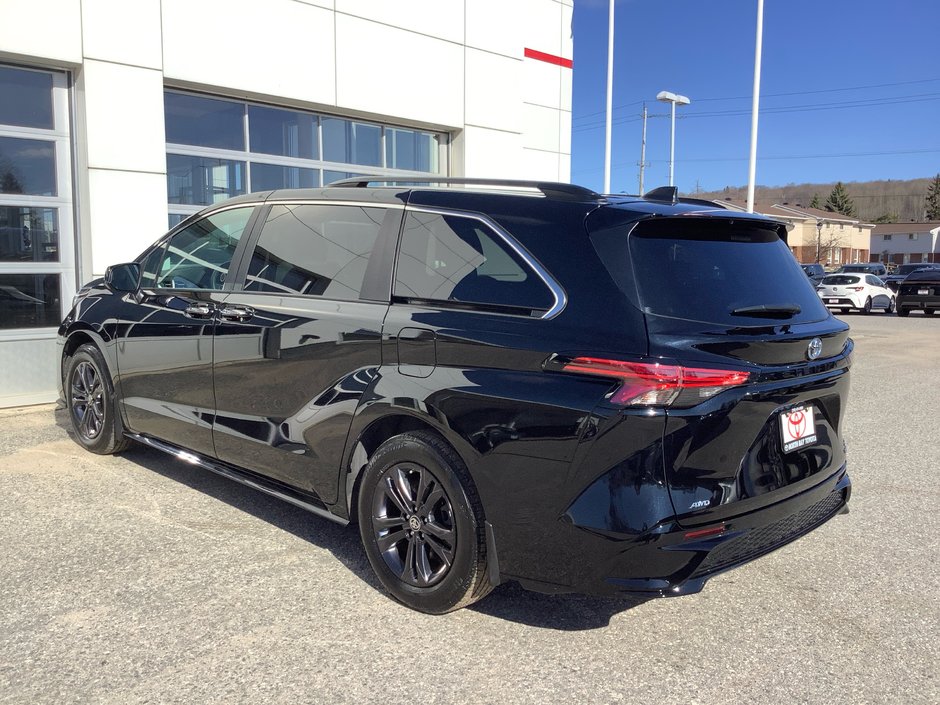 2024 Toyota SIENNA-5