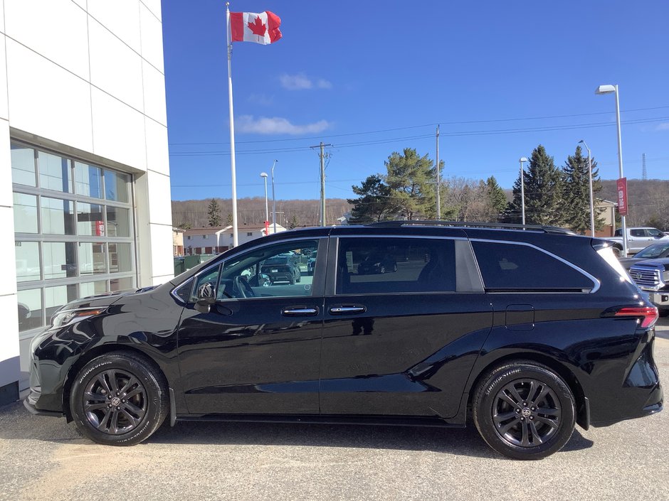 2024 Toyota SIENNA-8