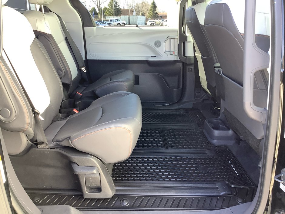 2024 Toyota SIENNA-12